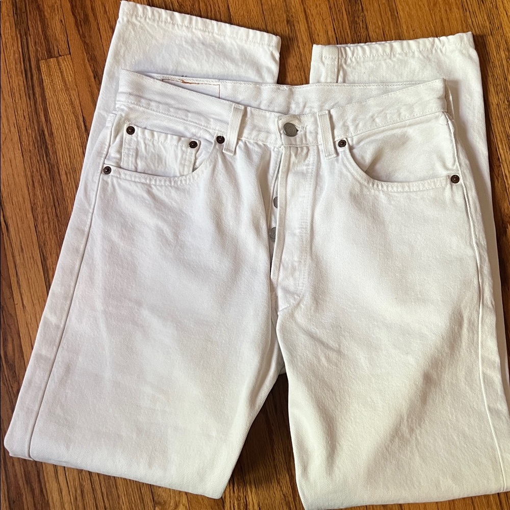 ✨Vintage✨ White Levi’s 501 Jeans